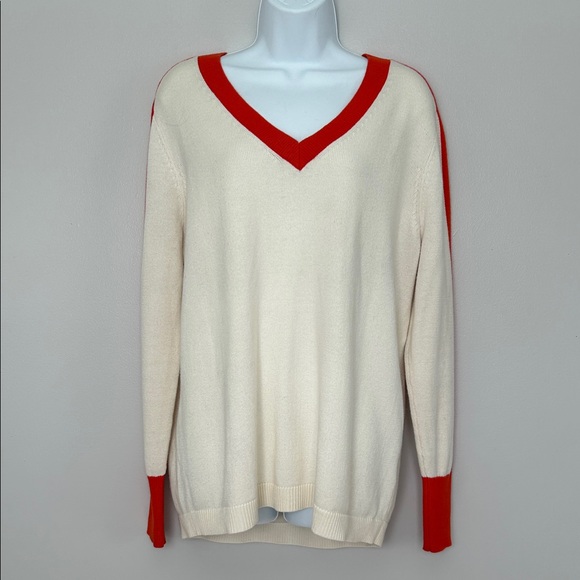 Boden Sweaters - Boden V-Neck Wool Blend Pull On Sweater